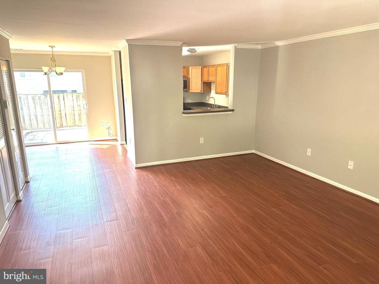 11432 Herefordshire Way - Photo 4 of 17