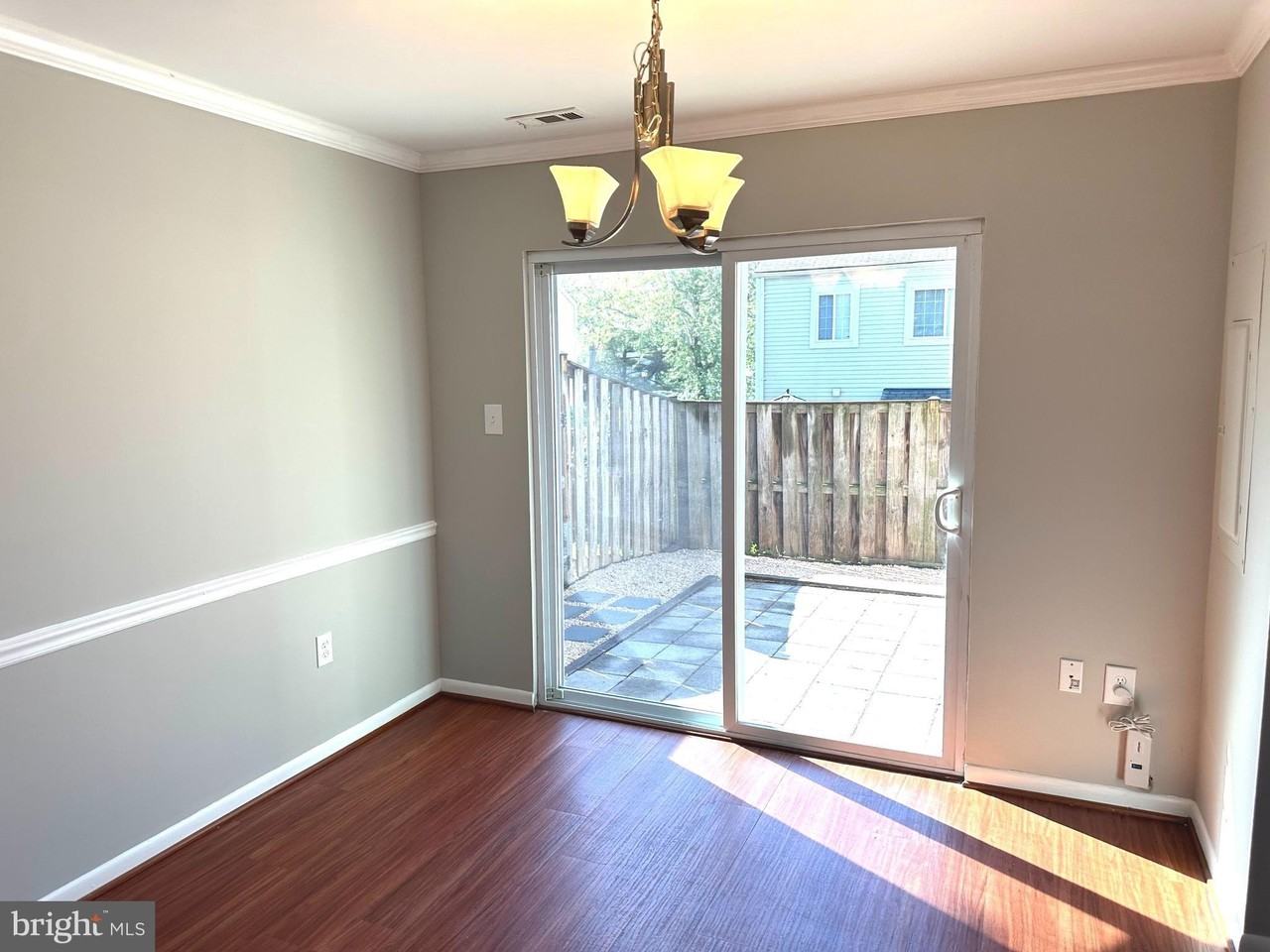11432 Herefordshire Way - Photo 6 of 17