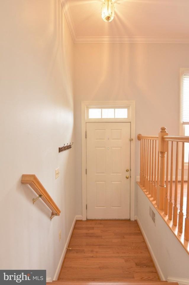 3 Sterling Ct - Photo 2 of 26