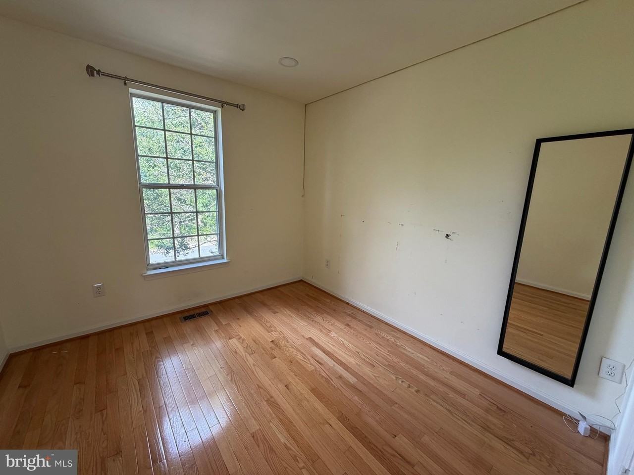1835 Staley Manor Dr - Photo 5 of 16