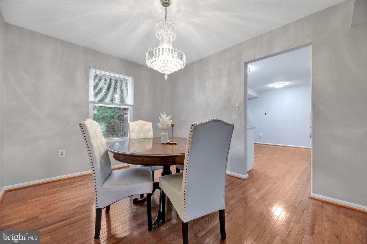 1105 61st Ave - Photo 6 of 15