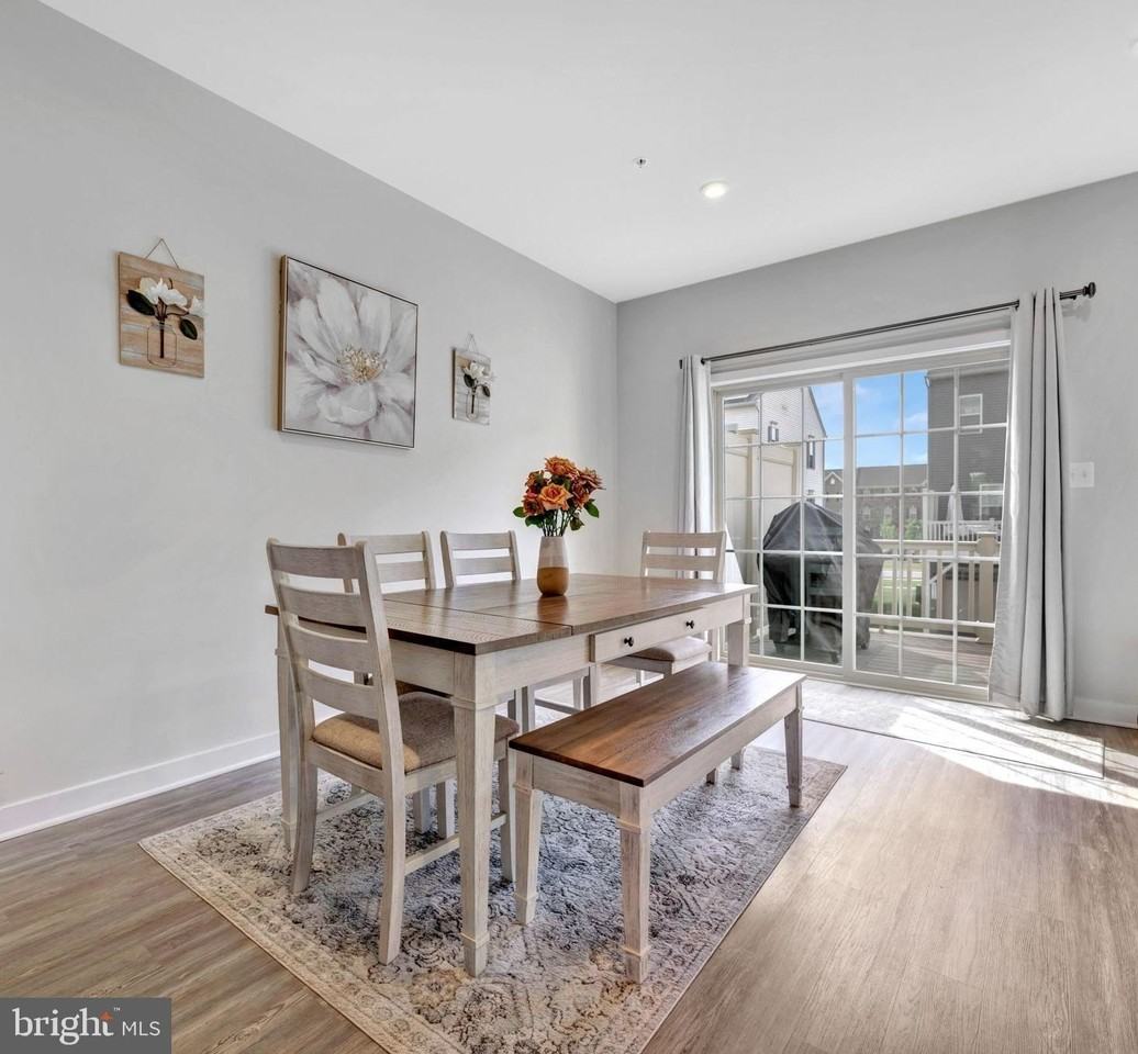 14737 Earl Mitchell Ave #E - Photo 7 of 19