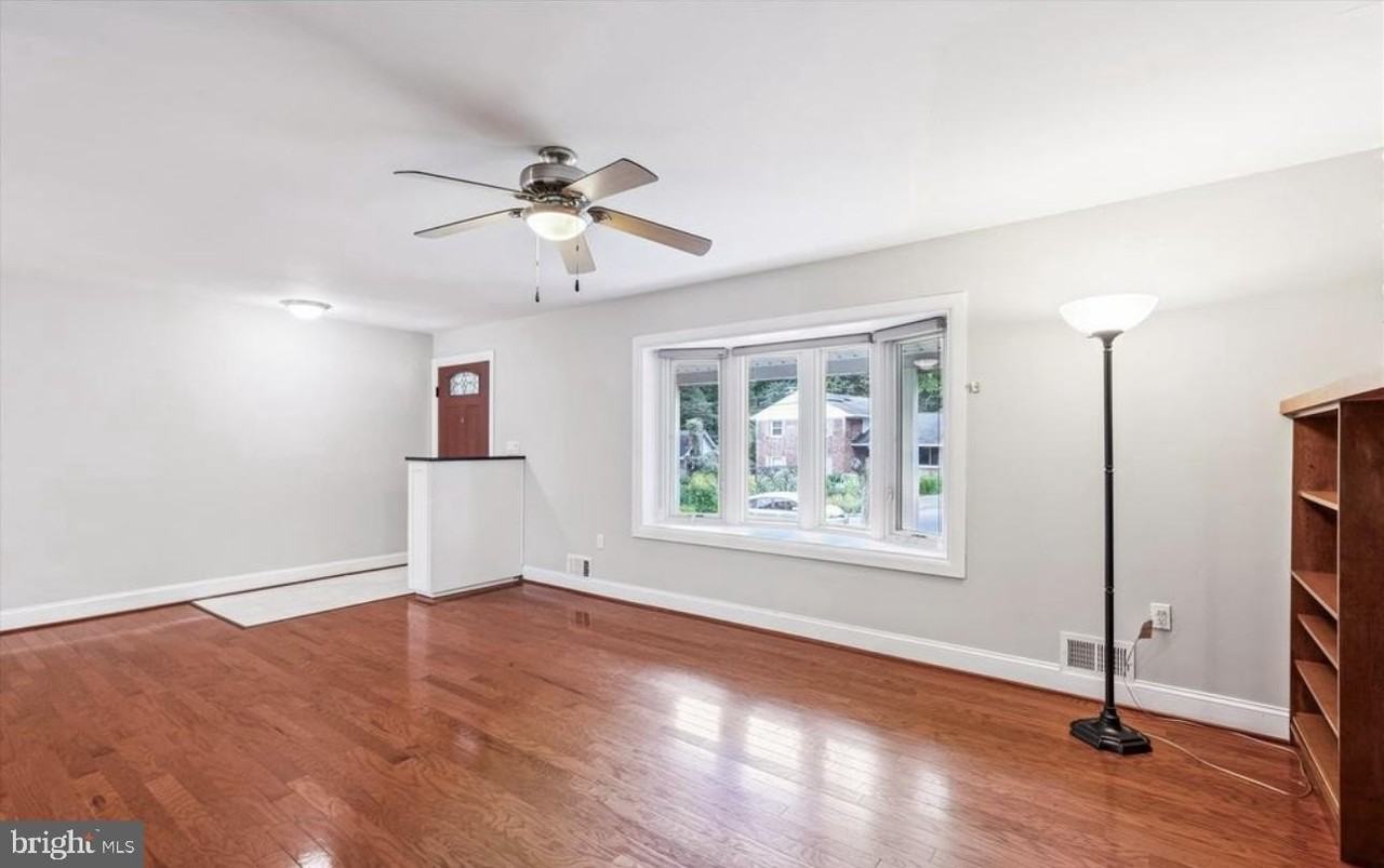 9321 Saint Andrews Pl - Photo 4 of 25