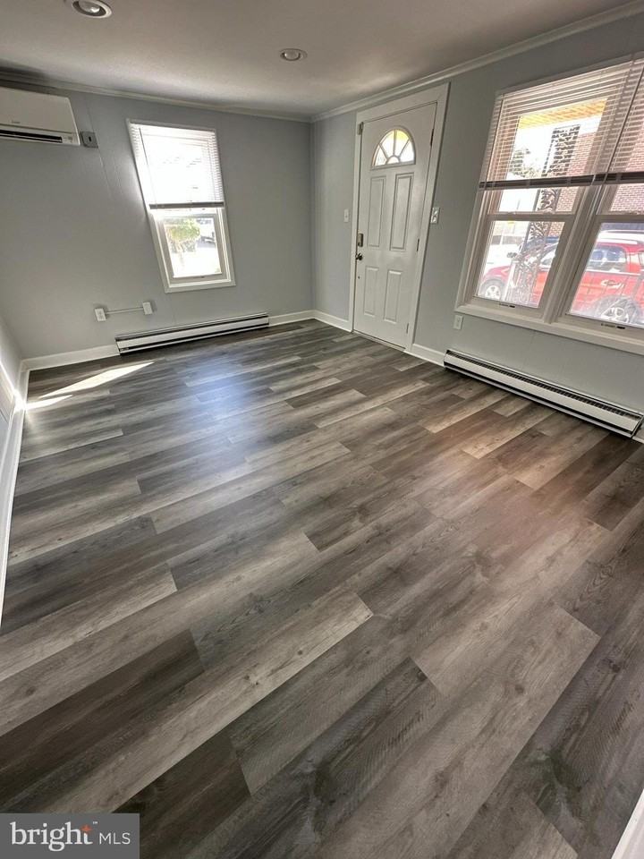 62 Bethel St - Photo 5 of 24