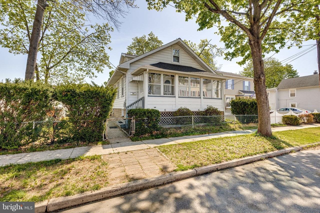427 Buttonwood St - Photo 4 of 40