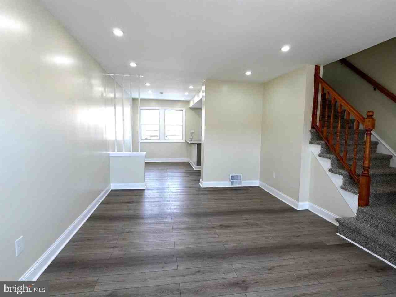 3745 Schleicher Ave - Photo 3 of 12