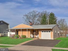 33 Twisting Ln - Photo 1 of 1