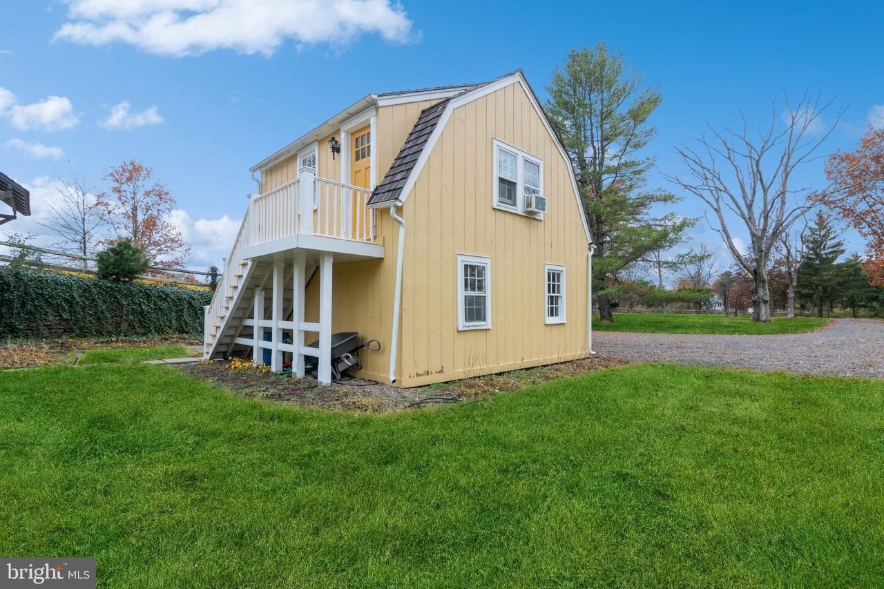 6630 Stump Rd - Photo 3 of 11