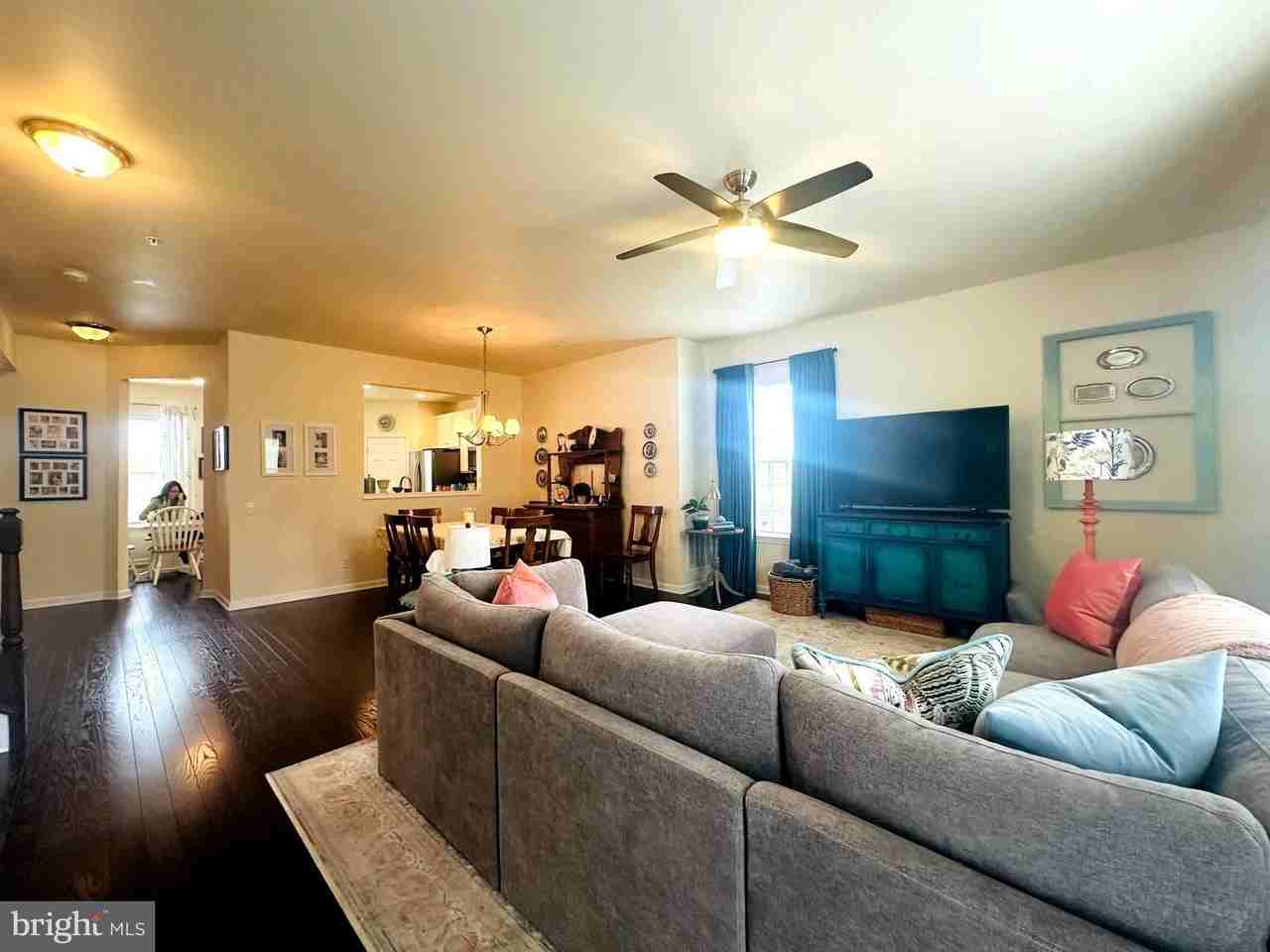 1746 Beacon Ln - Photo 7 of 23