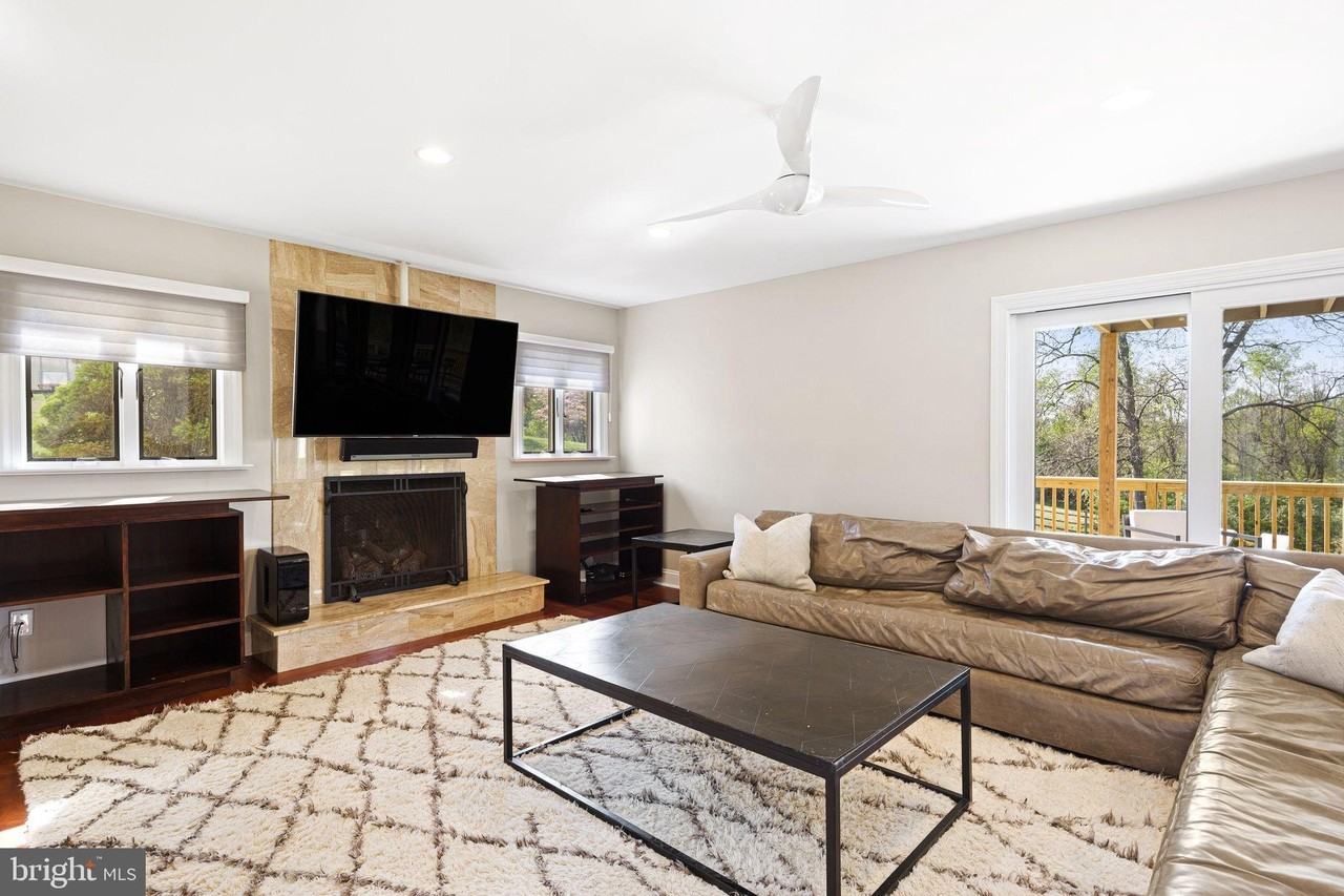 883 Echo Hill Rd - Photo 6 of 50