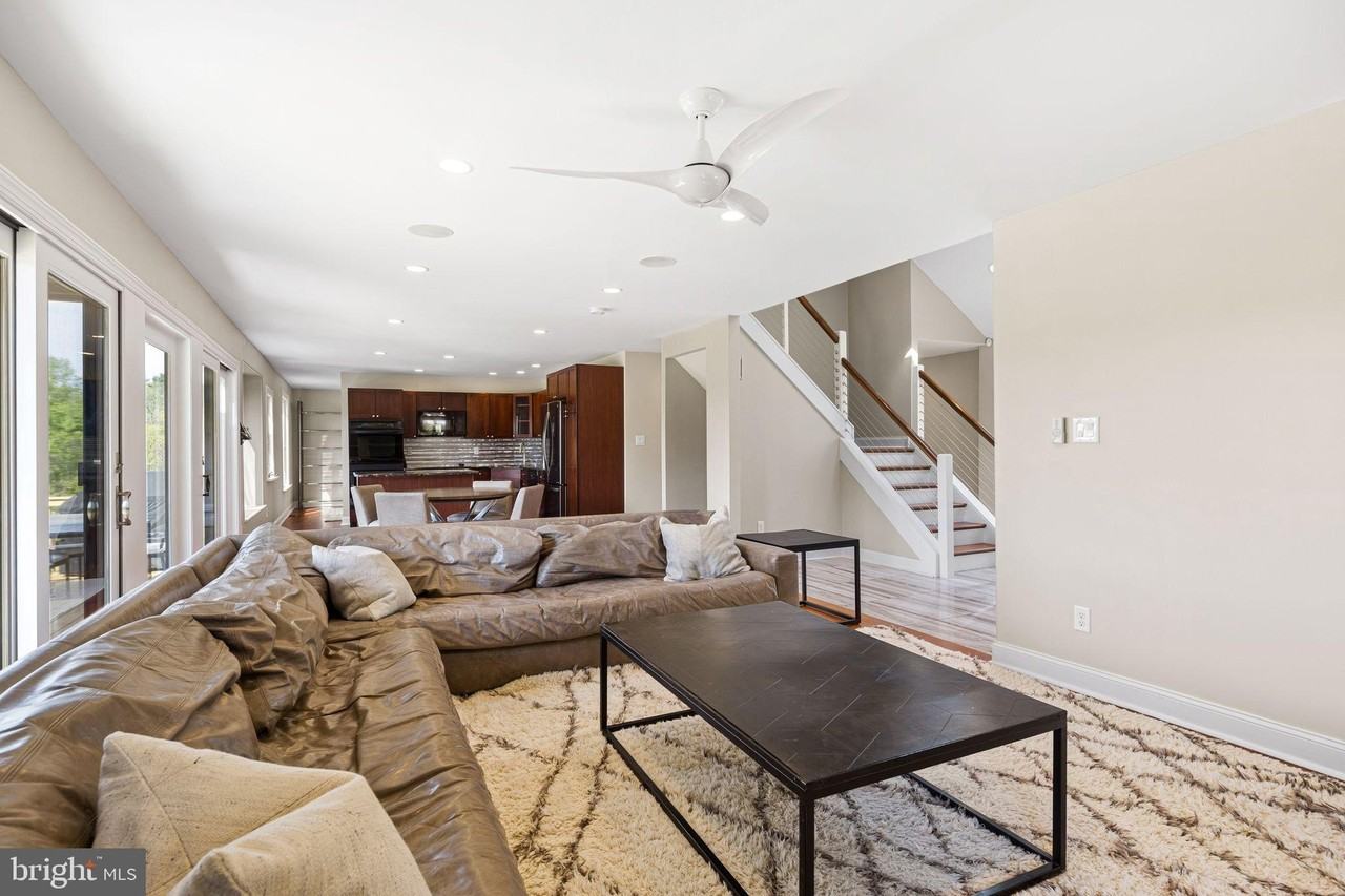 883 Echo Hill Rd - Photo 7 of 50