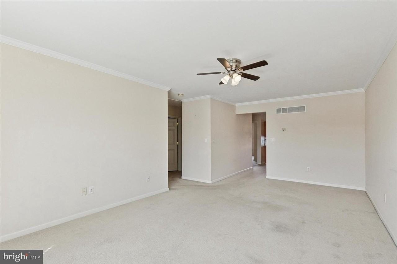 110 W Harmony Dr #107 - Photo 3 of 15