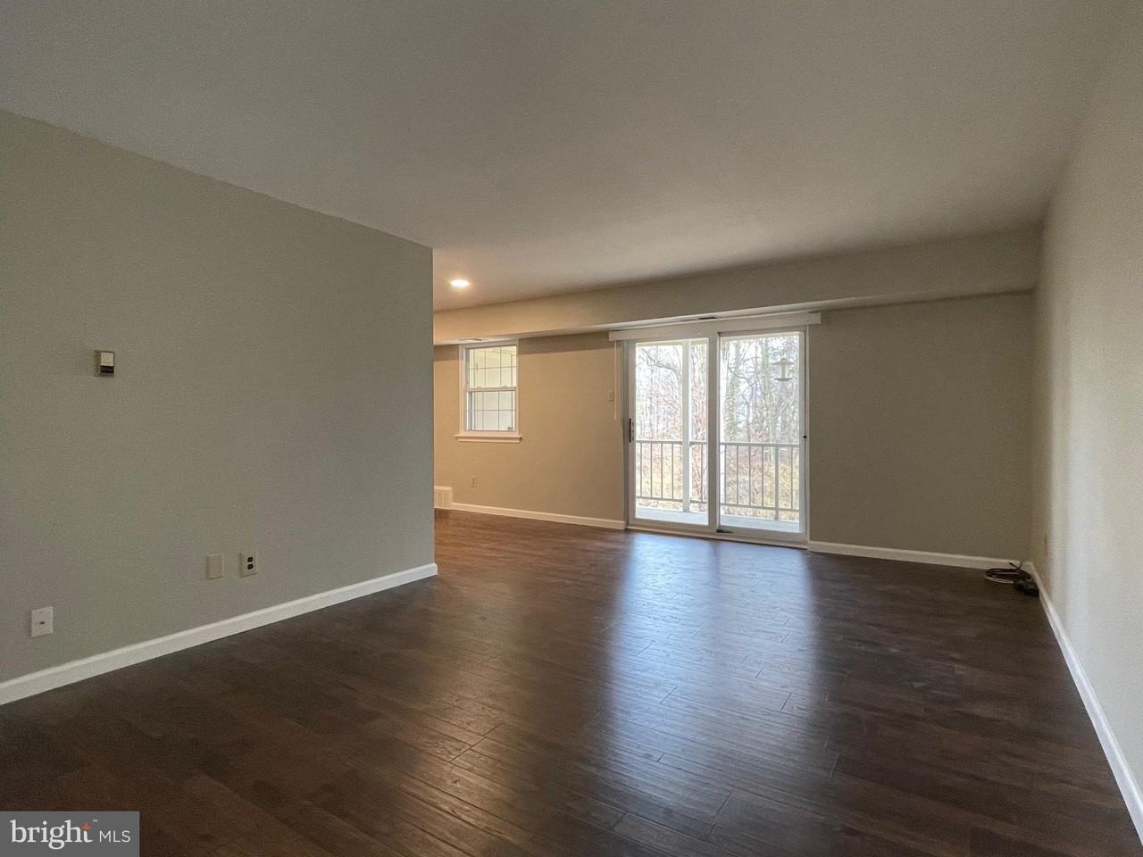 21 Shannon Dr - Photo 4 of 22