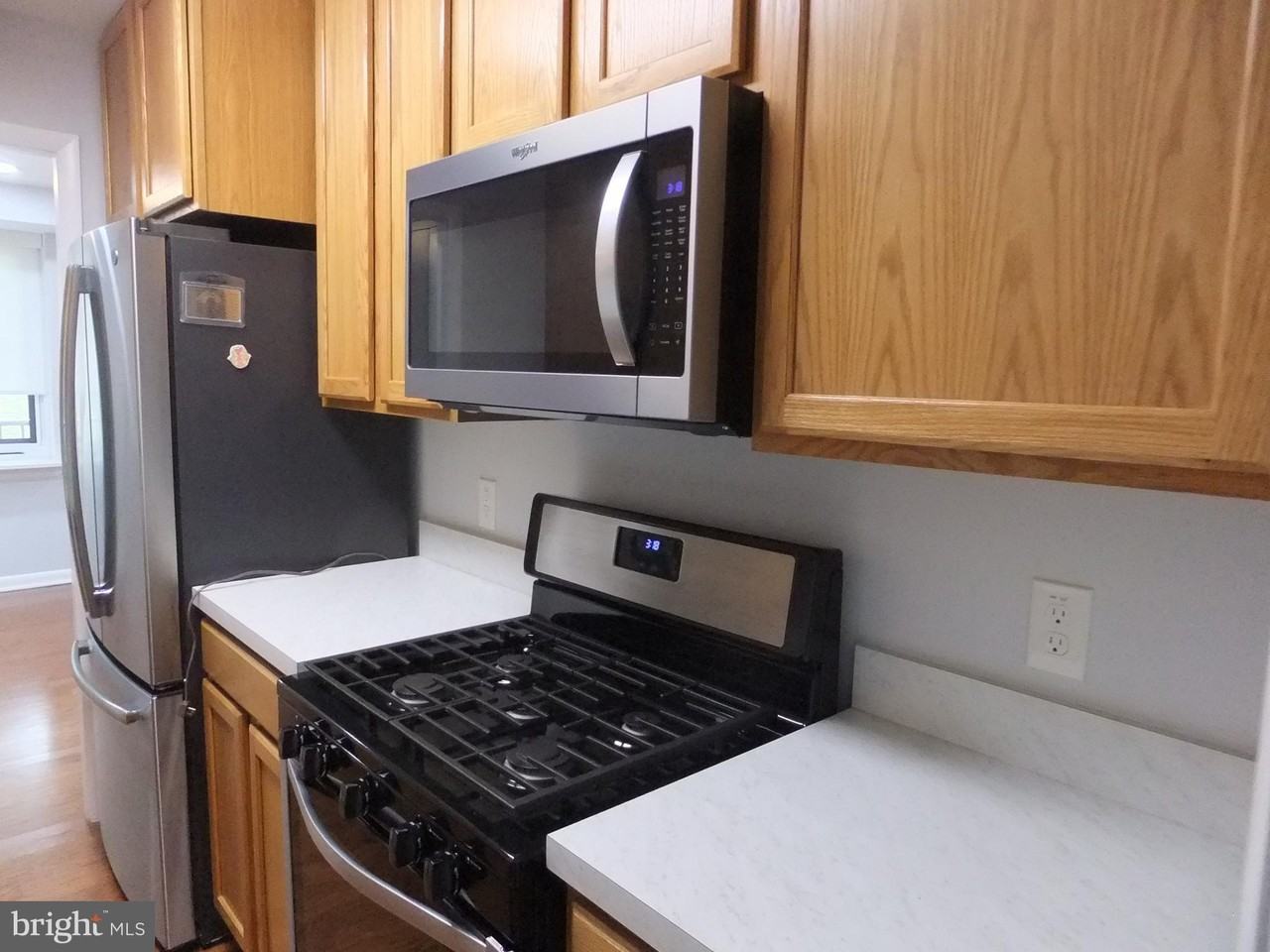 1637 Oakwood Dr #S209 - Photo 5 of 36