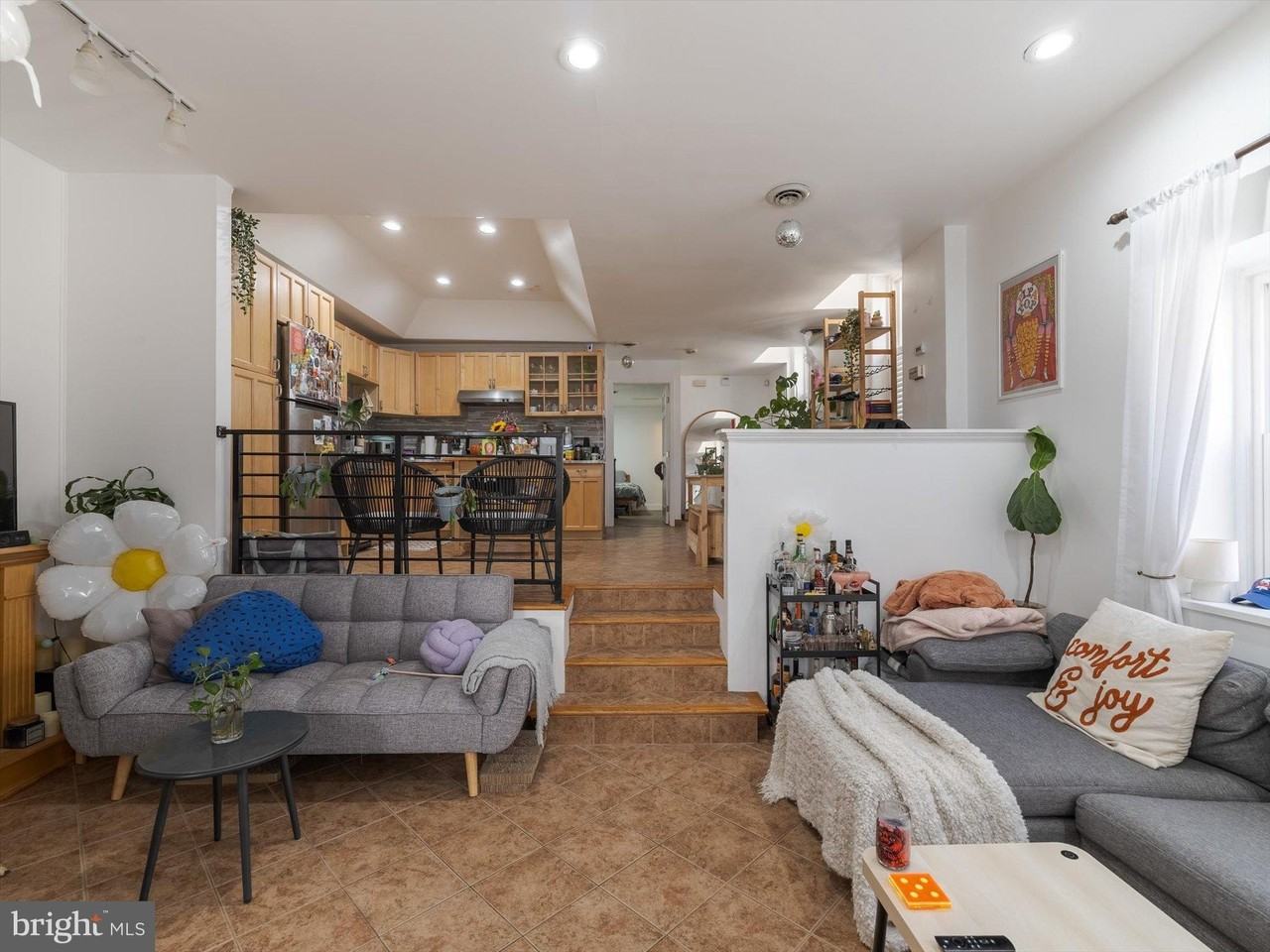 1108 Locust St #1stFL - Photo 3 of 15