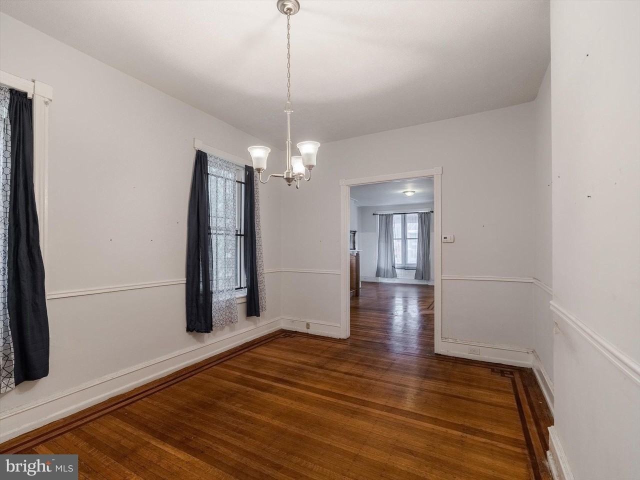 242 W Berkley St - Photo 6 of 15