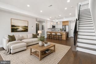 1221 E Berks St #309 - Photo 1 of 1