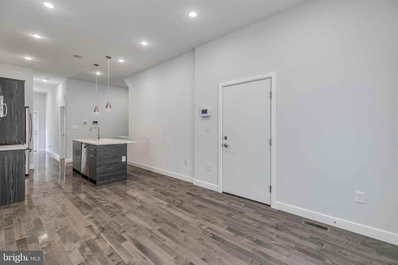 1940 N 8th St #2 - Photo 4 of 22