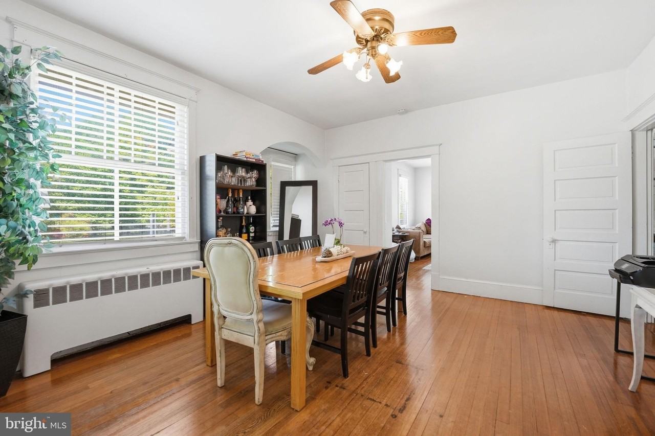 524 N Kenmore St - Photo 6 of 30