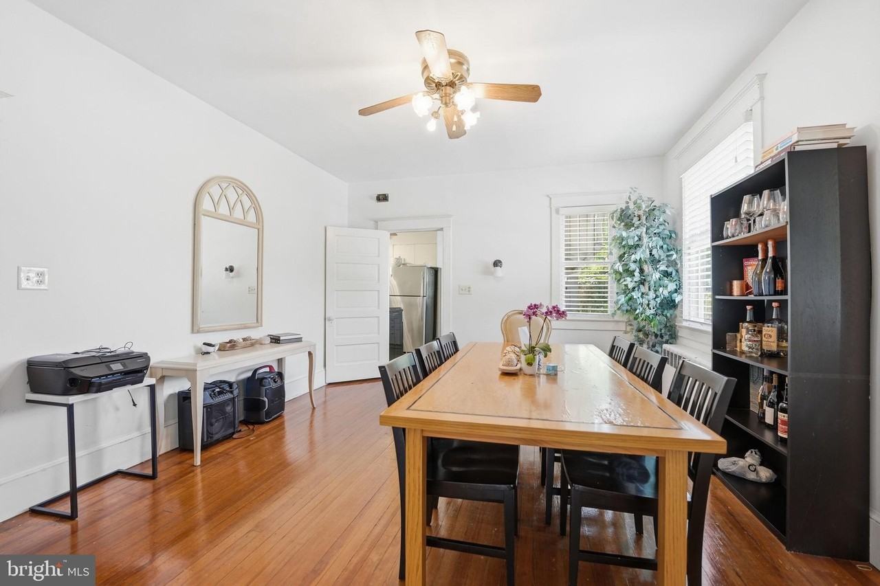 524 N Kenmore St - Photo 7 of 30