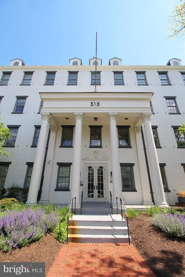 515 N Washington St #203 - Photo 2 of 23