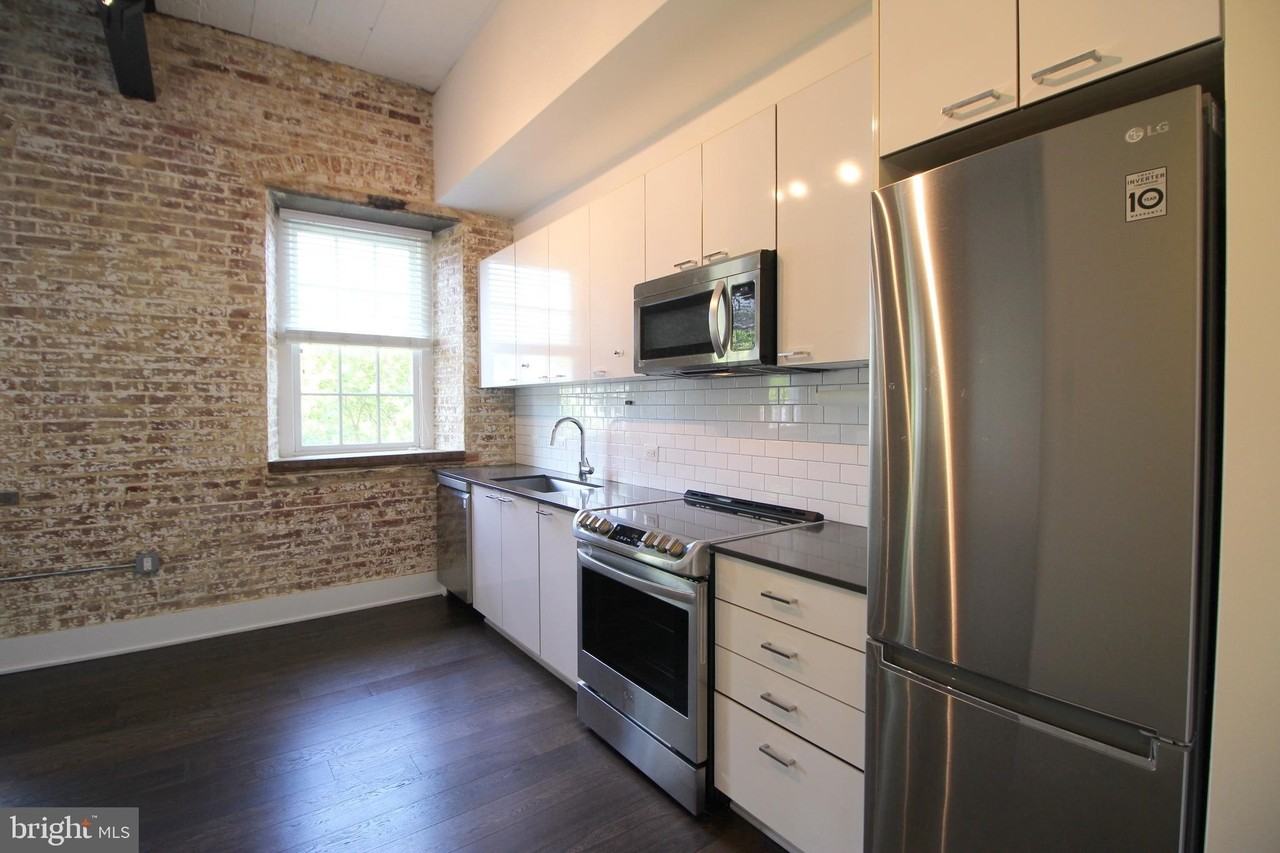 515 N Washington St #203 - Photo 7 of 23