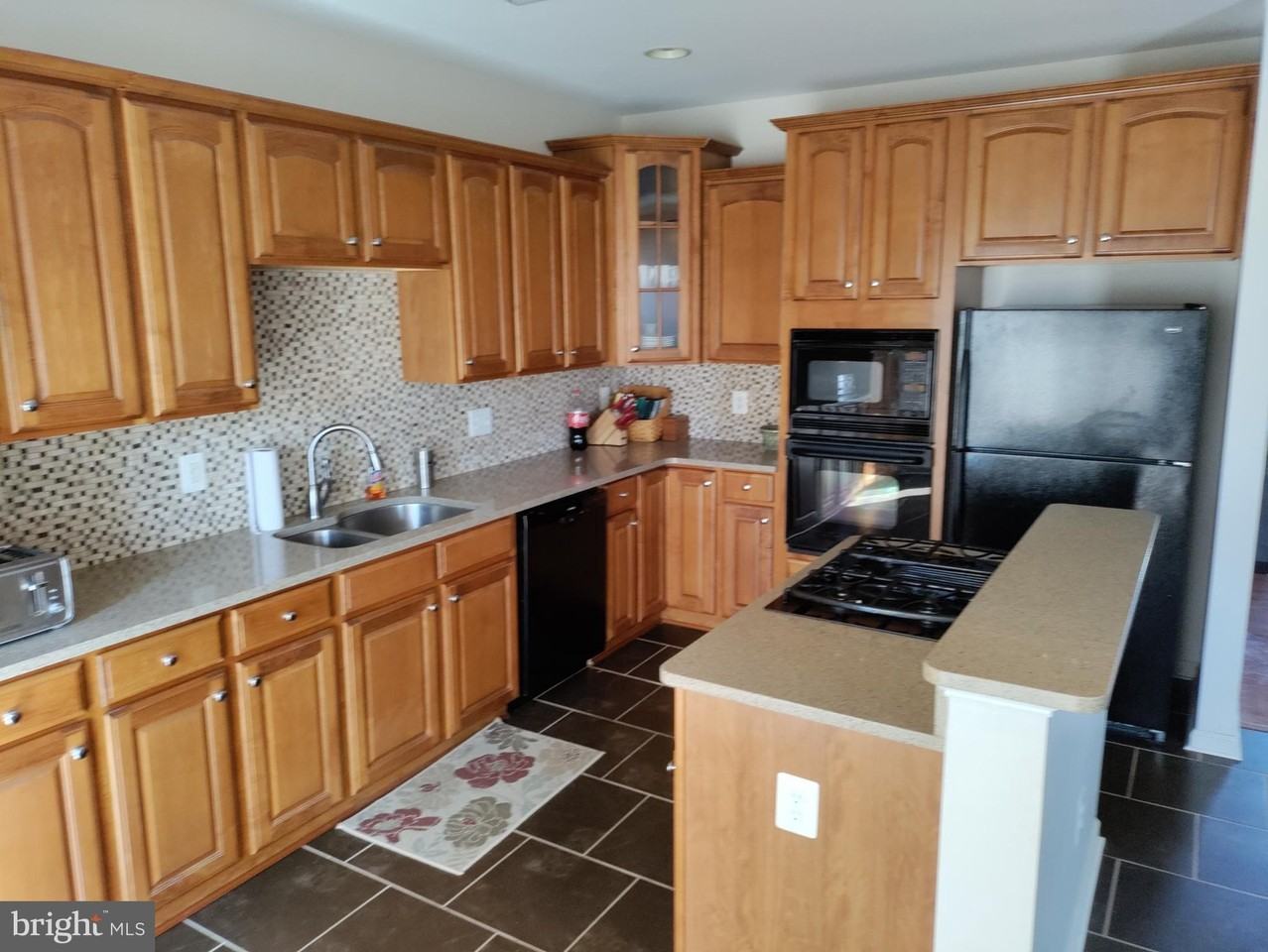 1202 Ellis Ave - Photo 2 of 27