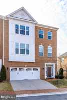 featured image of 10625 Legacy Ln