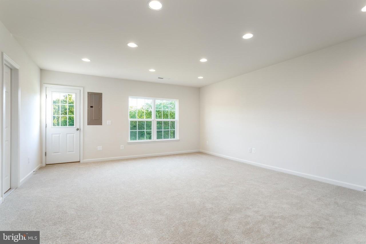 228 Patchwork Dr - Photo 3 of 33