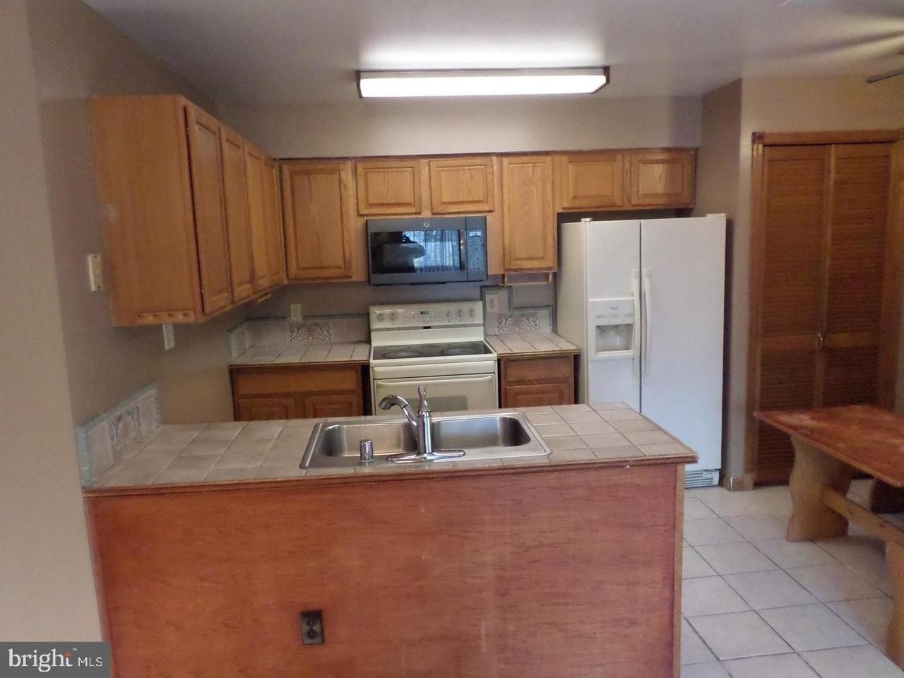 8623 Beekman Pl Unit C #23C - Photo 4 of 7