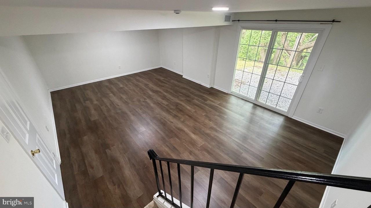 1502 Cerritos Ct - Photo 7 of 27