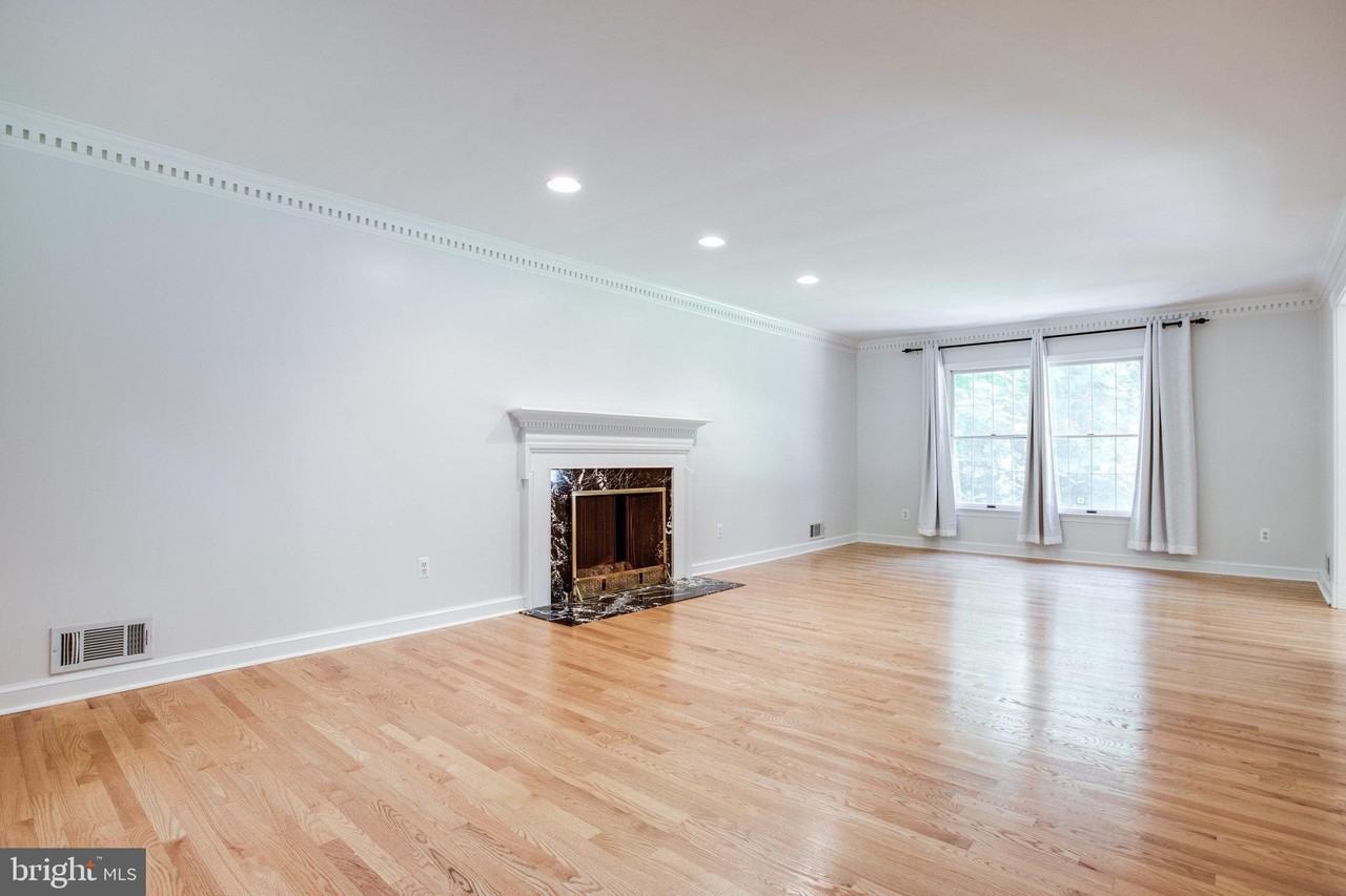 8500 Brook Rd - Photo 4 of 50