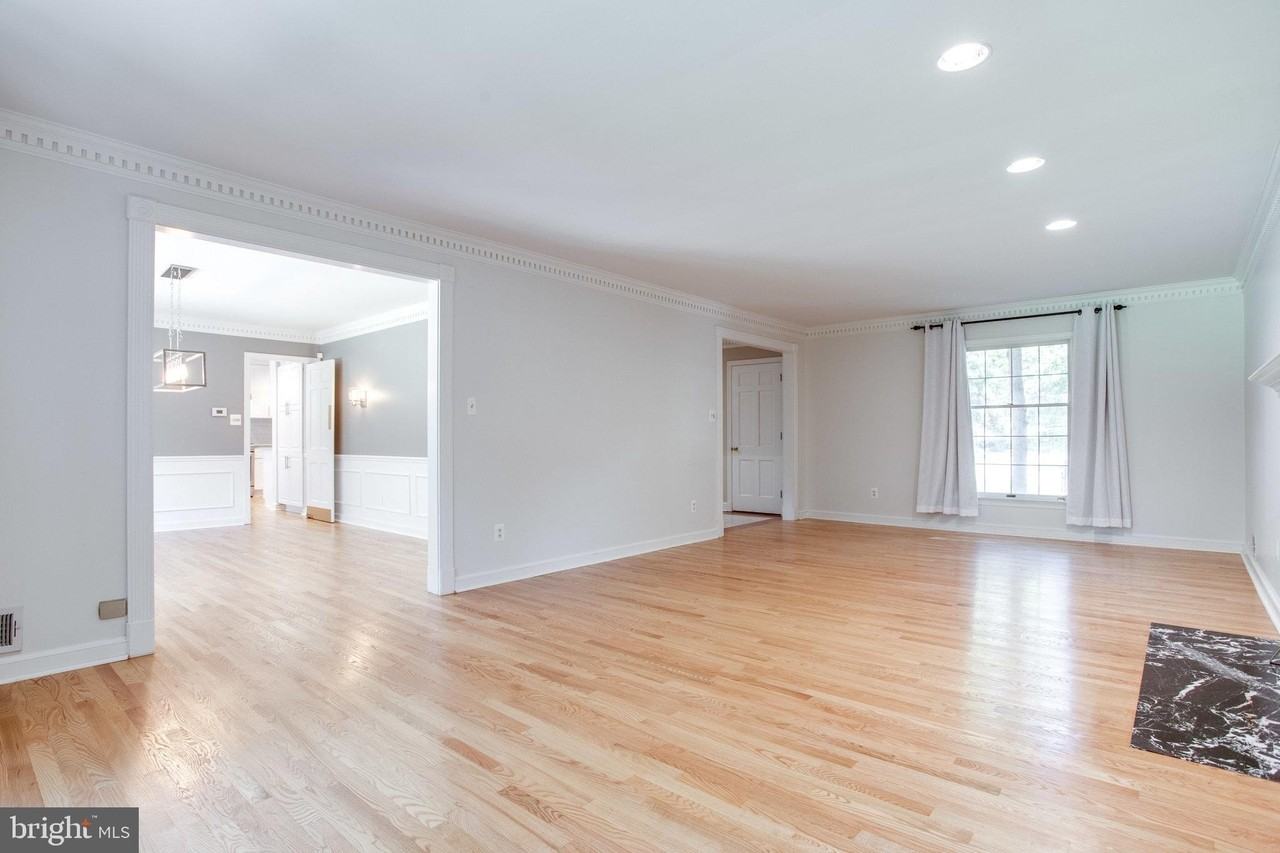 8500 Brook Rd - Photo 6 of 50