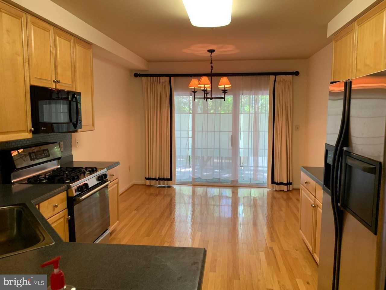 1591 Leeds Castle Dr #101 - Photo 3 of 14