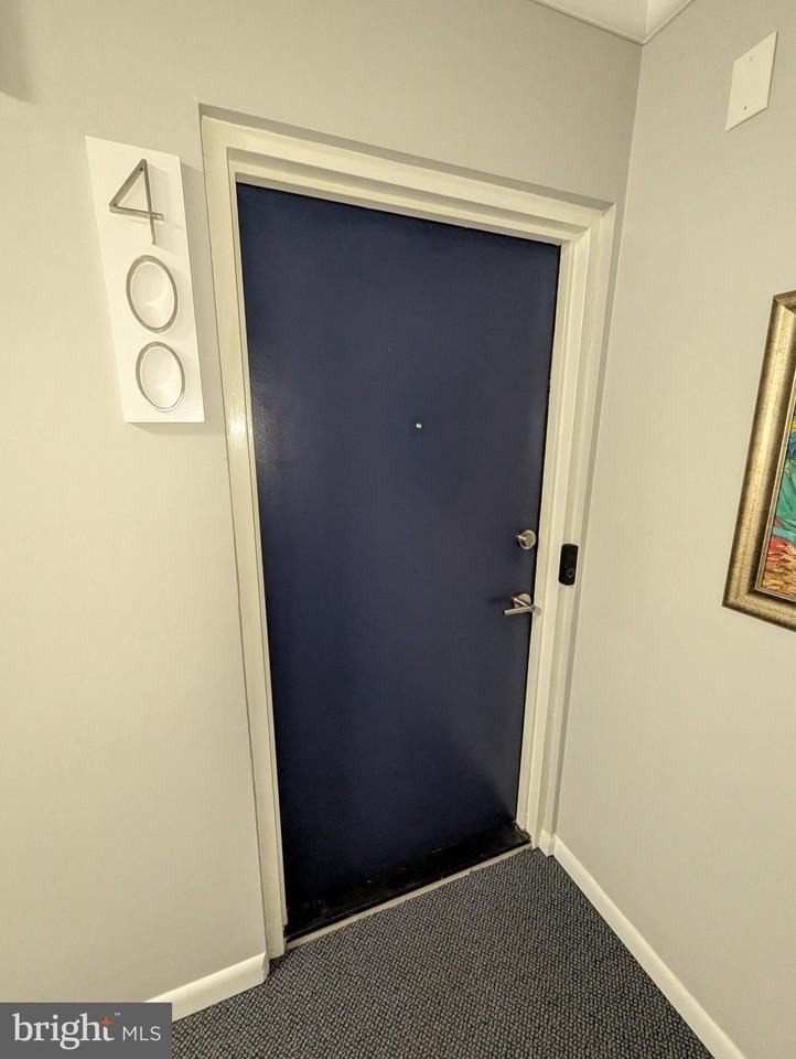 200 Locust St Se #400 - Photo 3 of 24