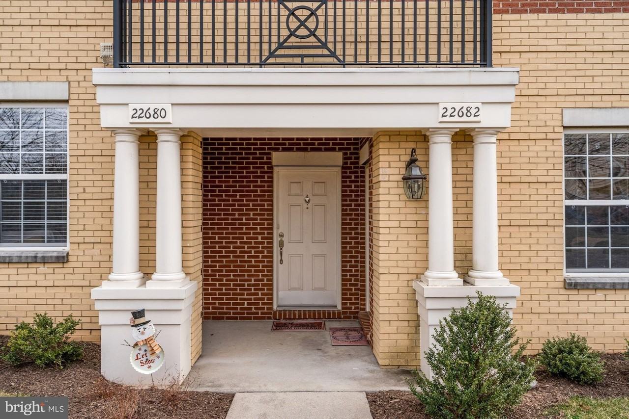 22682 Verde Gate Ter - Photo 2 of 25