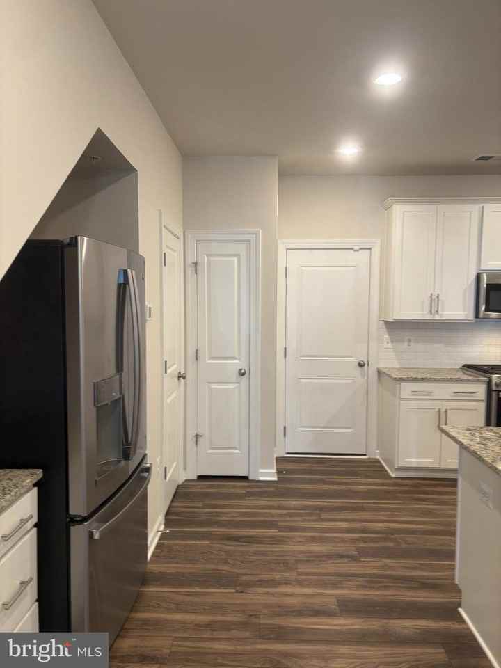 43429 Stonewood Crossing Ter - Photo 2 of 7