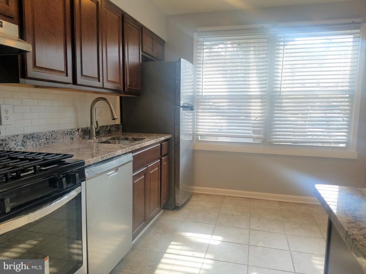 2022 Mayflower Dr - Photo 2 of 14
