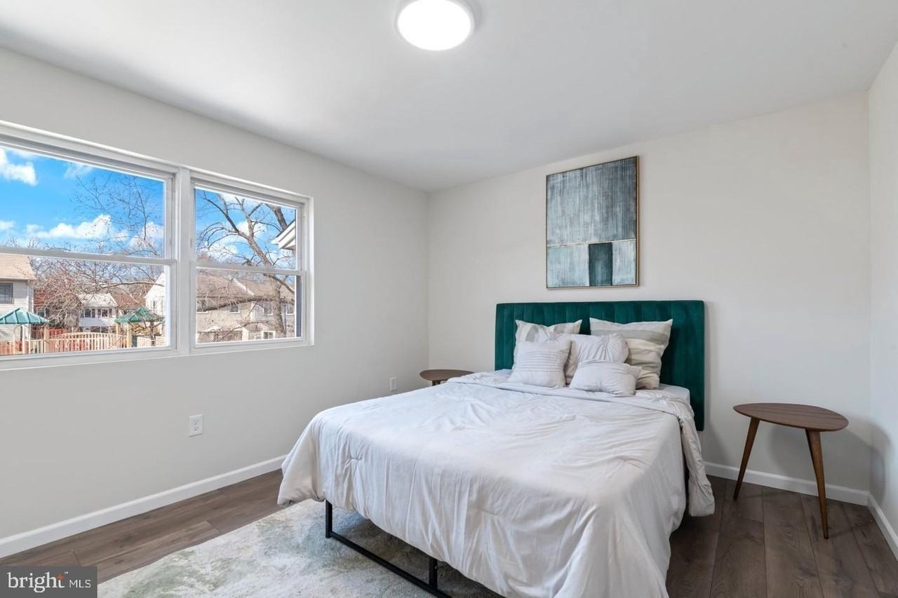 7616 Somerset Ln - Photo 6 of 10