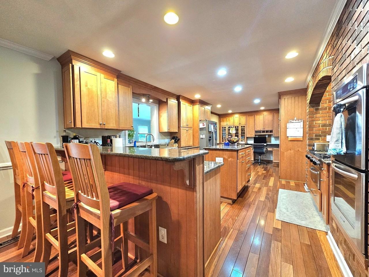 3803 Aquia Dr - Photo 2 of 33