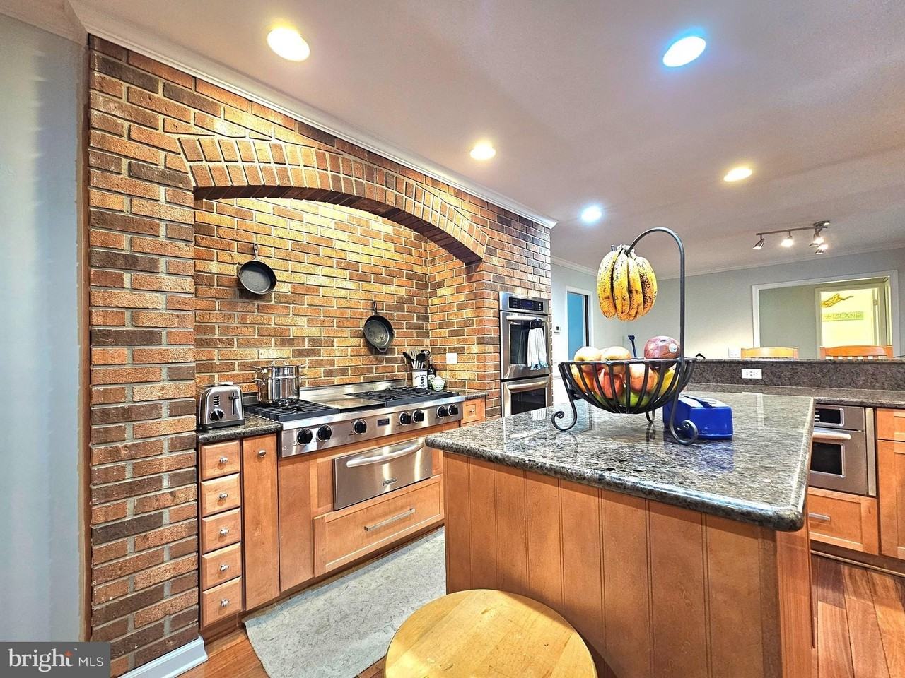 3803 Aquia Dr - Photo 4 of 33