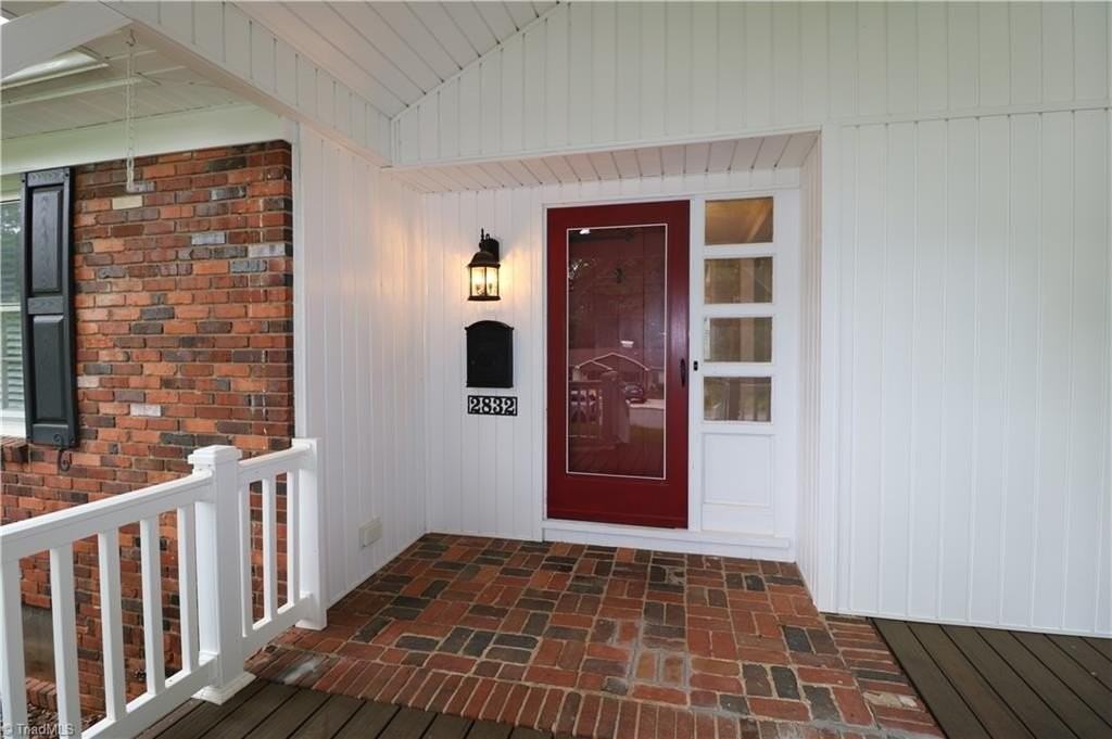 2832 Monticello Dr - Photo 2 of 35