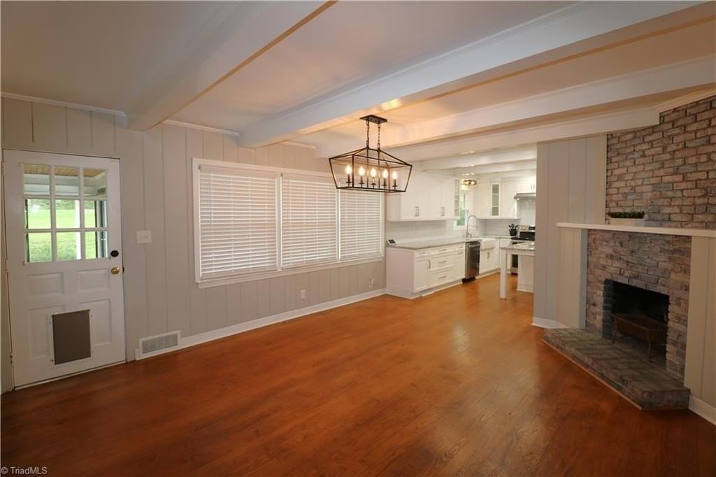 2832 Monticello Dr - Photo 6 of 35
