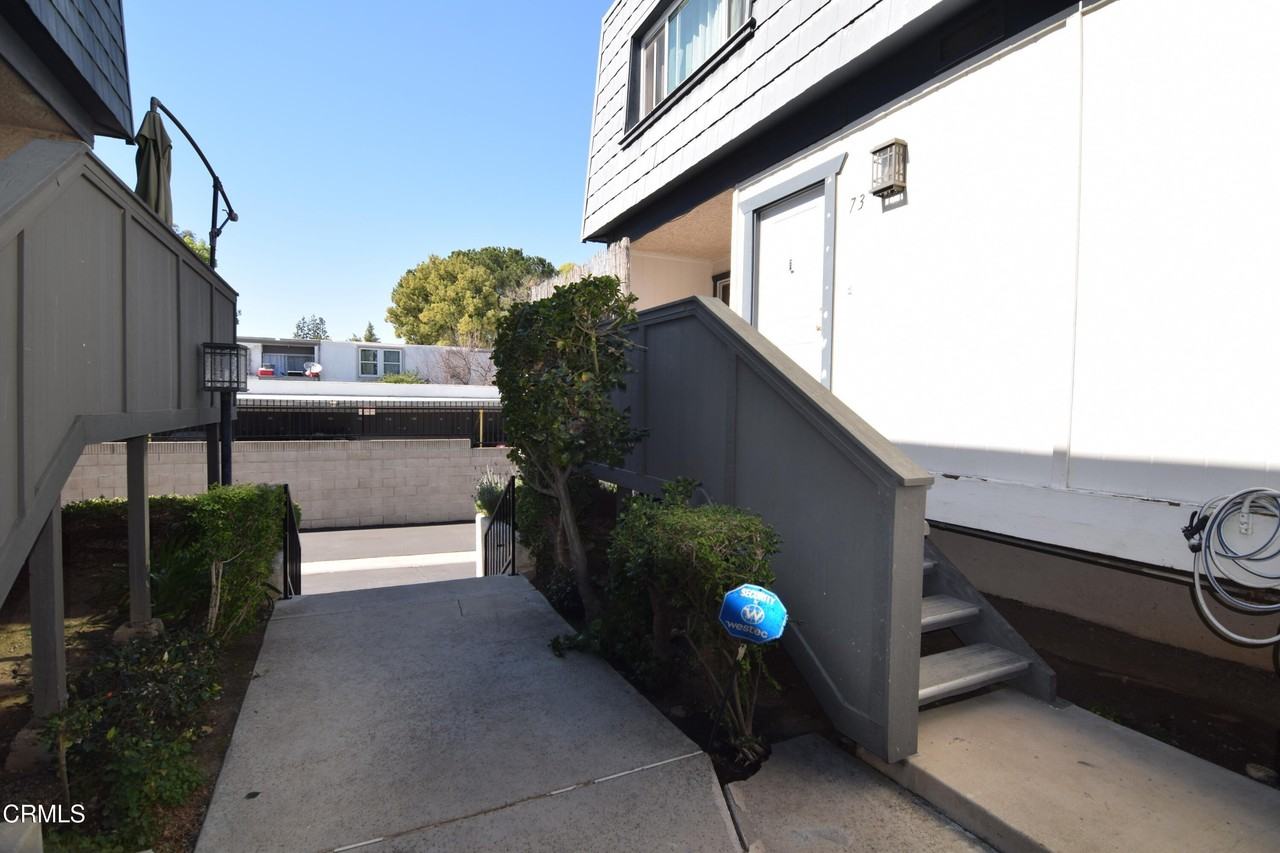 18550 Hatteras St #73 - Photo 2 of 37
