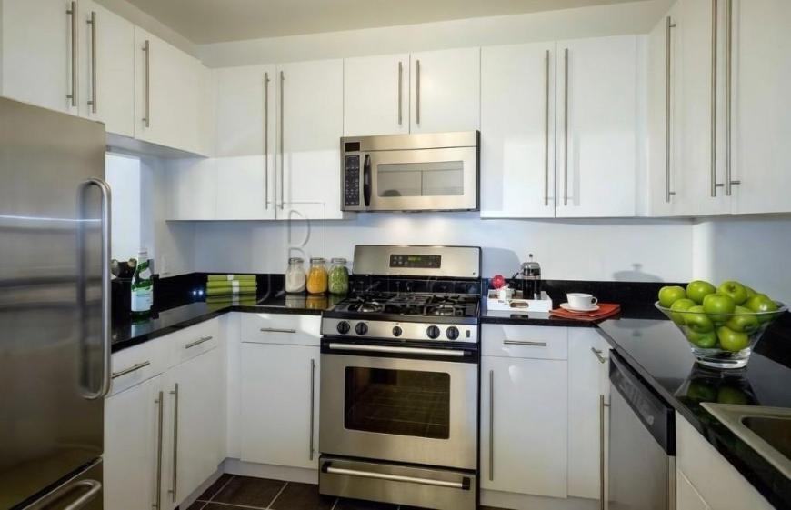 51 W Broadway - Photo 5 of 6