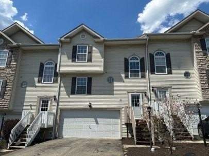 6438 Lindsey Ln