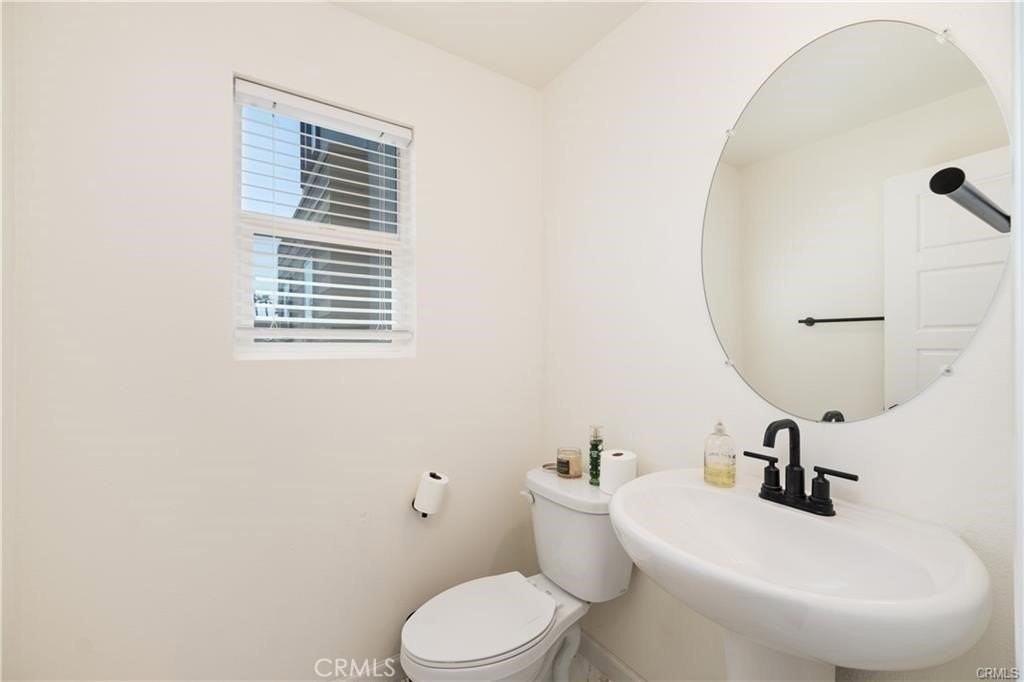 24524 Channel Ct - Photo 7 of 10
