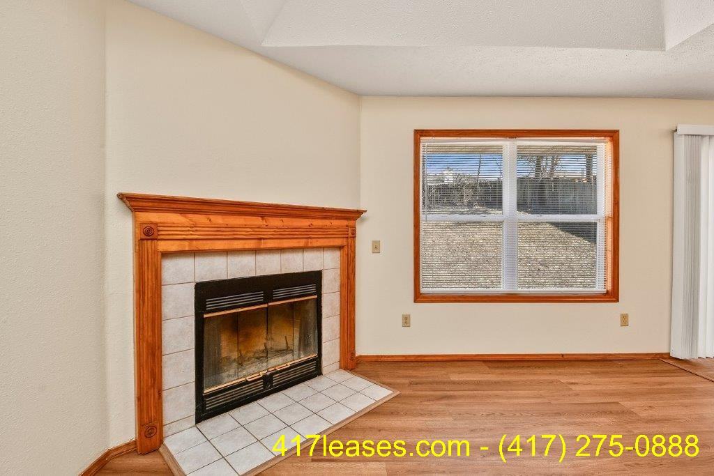 3318 S Valley View Dr #1 - Photo 7 of 33