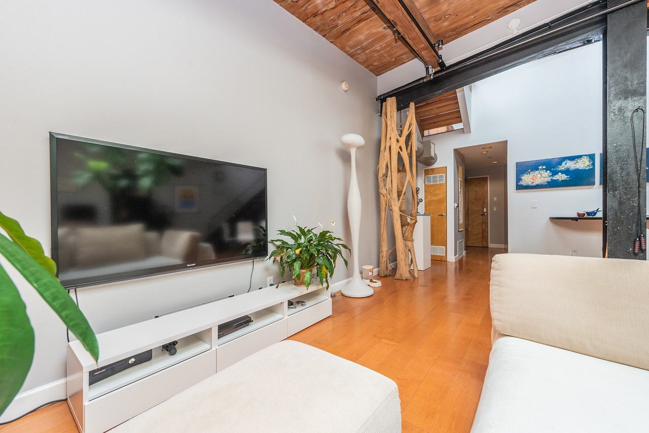1250 Powell St #7 - Photo 5 of 24