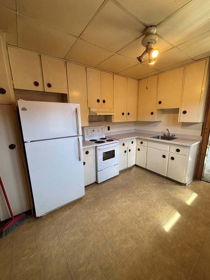 313 George St #A - Photo 4 of 8